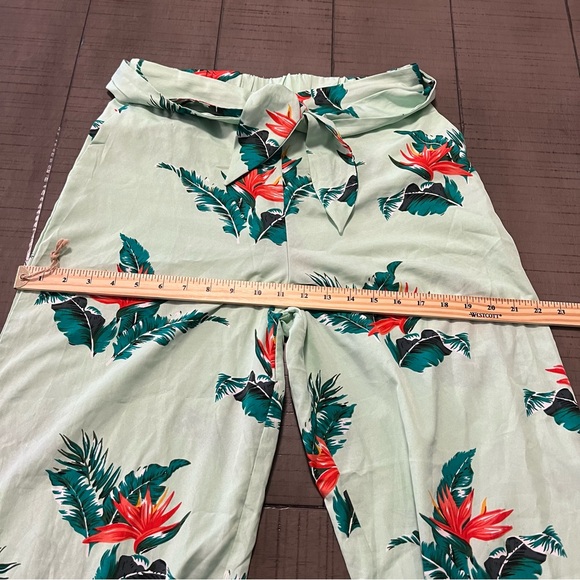 NWOT Mango floral wide leg pants in green boho leaf flower print size large - Picture 16 of 16